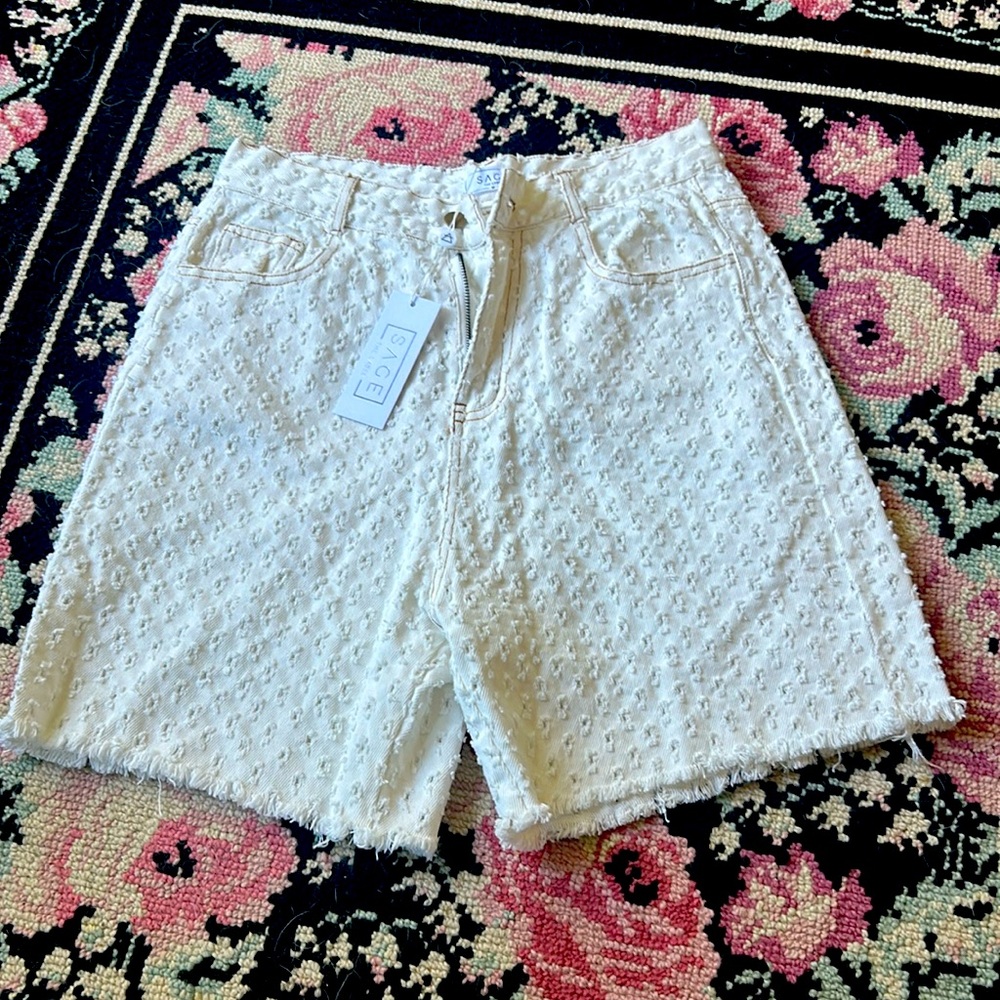 The cutest Sage the Label shorts
